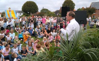 Photo: Ray Whitehouse