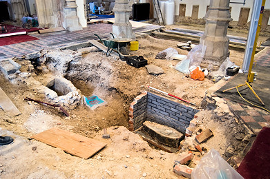 Copyright: Ray Whitehouse, 2008