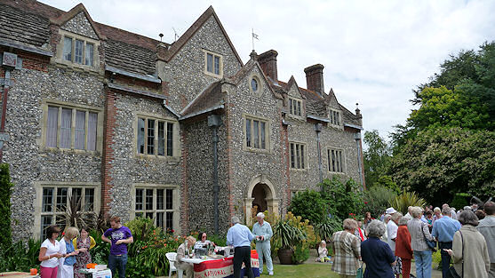 Copyright: Neil Rogers-Davis, 2009